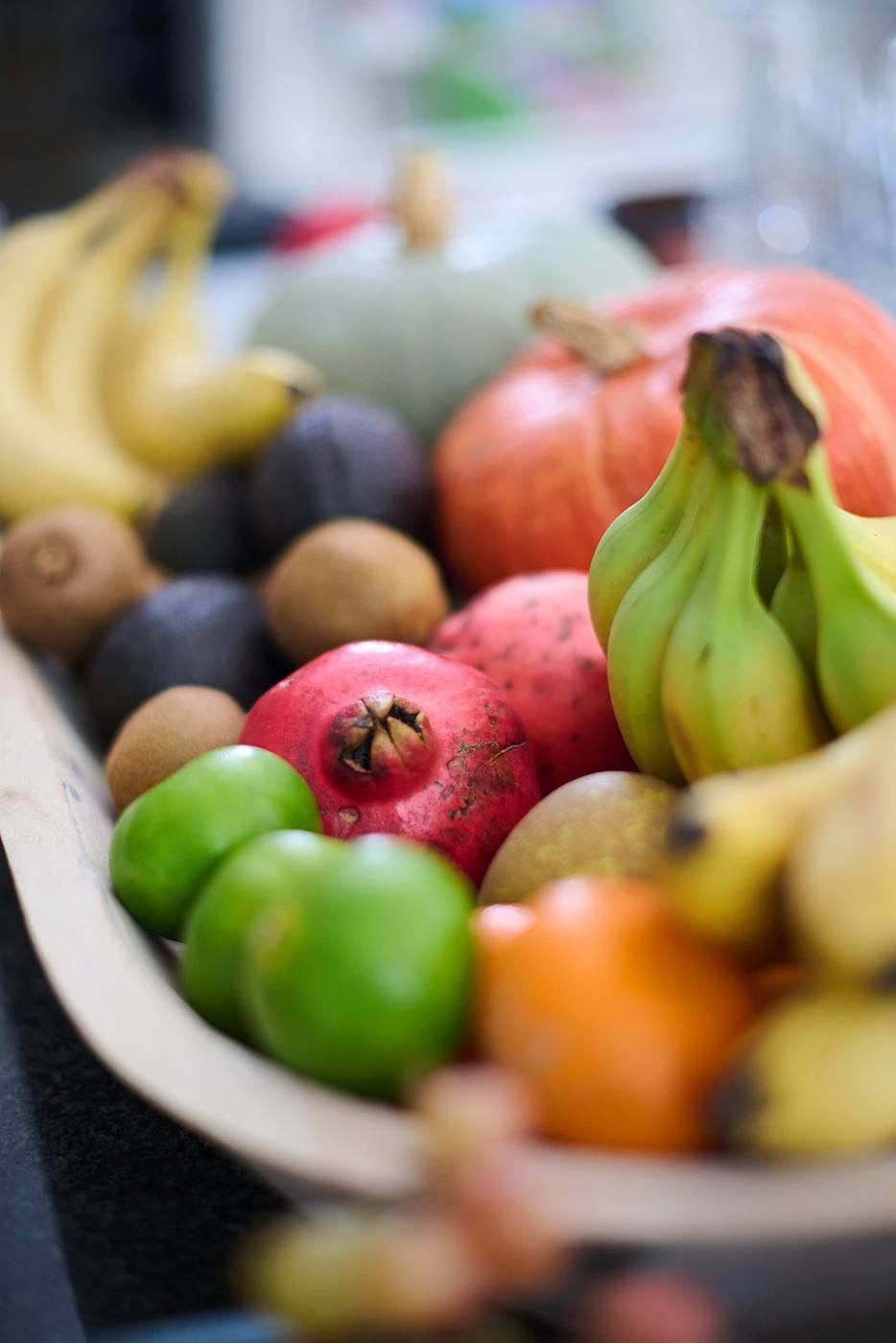 Seasonal fruit bowl